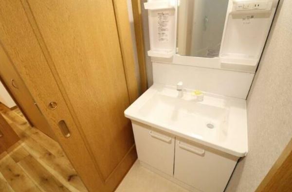 エクレール湘南辻御堂 洗面所