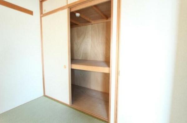 エクレール湘南辻御堂 収納