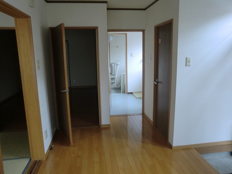 常新町テラスハウス 玄関