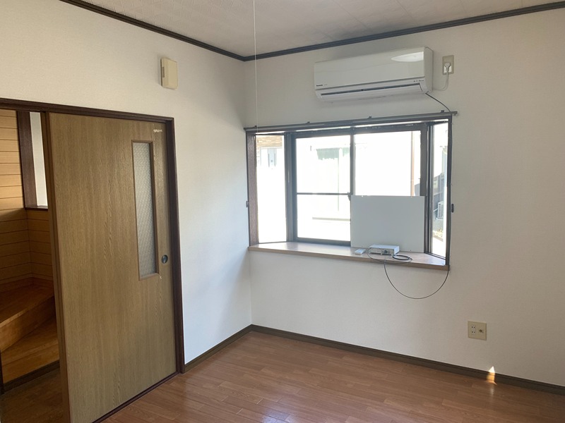 京都府舞鶴市余部下 リビング