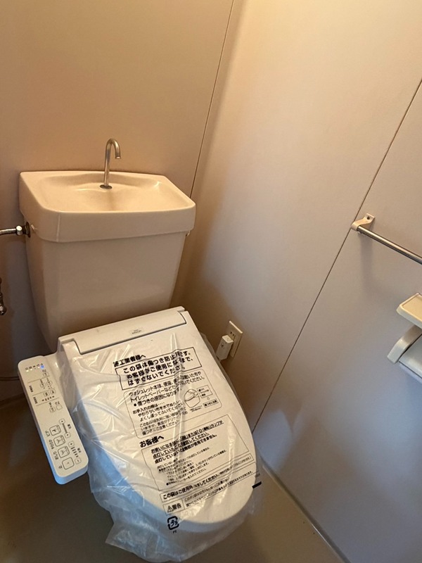 ゴリラ トイレ