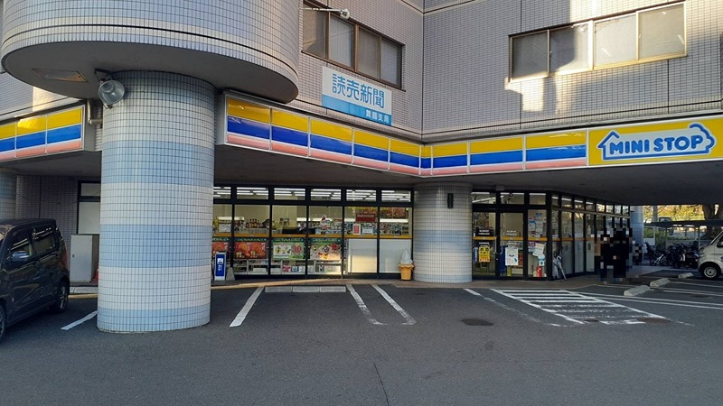 クレールそよかぜ コンビニ