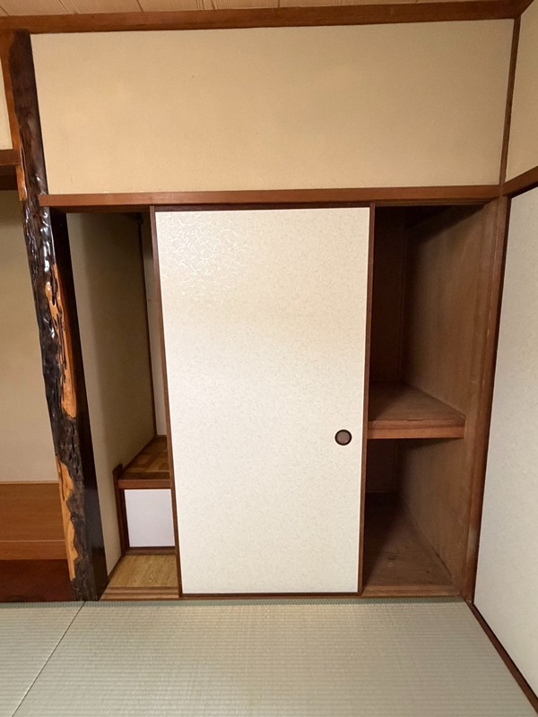 京都府舞鶴市余部上 収納
