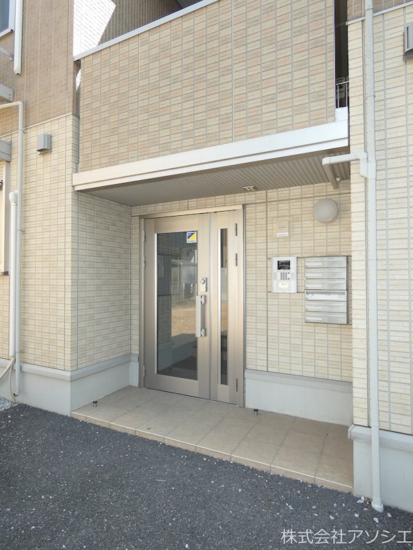 ウィット吉川　B エントランス