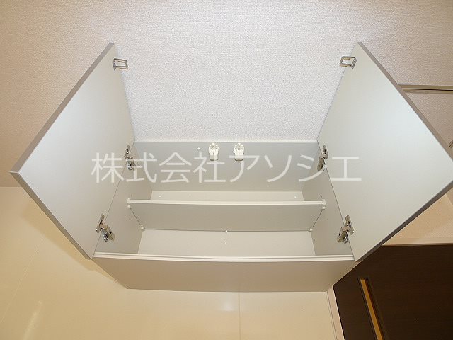 ウィット吉川　B 収納
