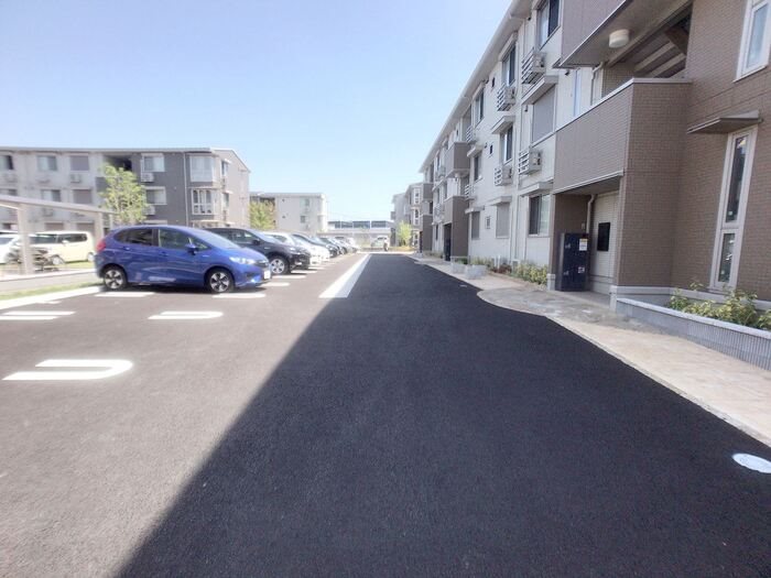 ロイジェントパークス　レイクタウン　Ⅱ　A 駐車場