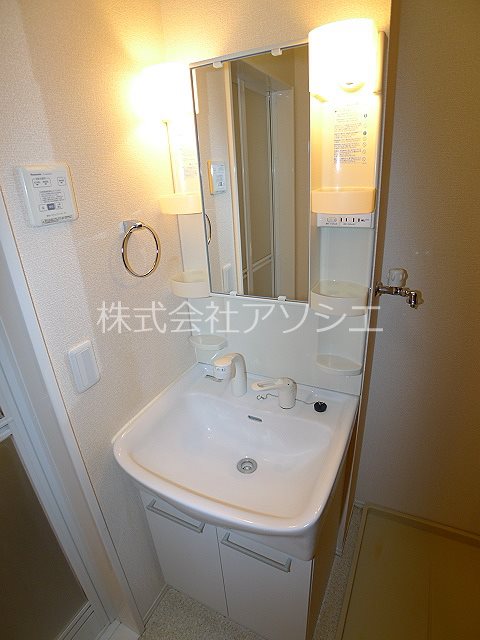 ゴールドパストラルⅥ 洗面所