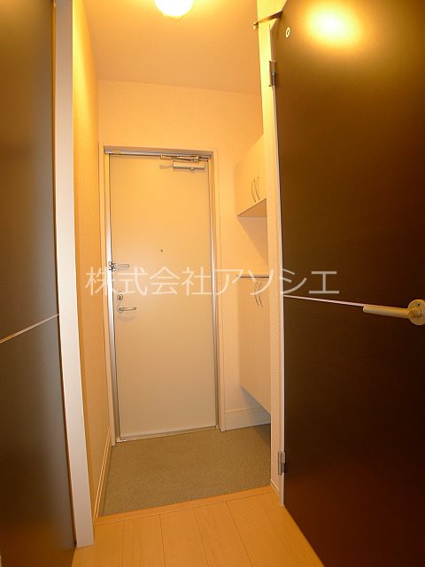 ゴールドパストラルⅥ 玄関