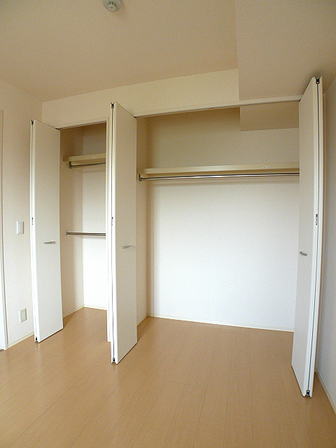 キャッソル嵯峨 収納