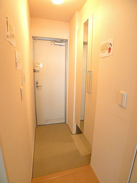 キャッソル嵯峨 玄関