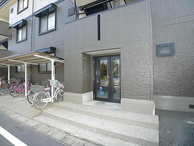 ピラタス　Ⅴ エントランス