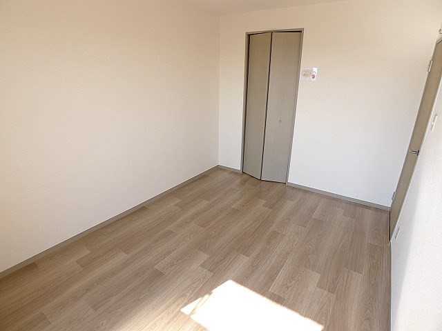 ピラタス　Ⅴ ベッドルーム