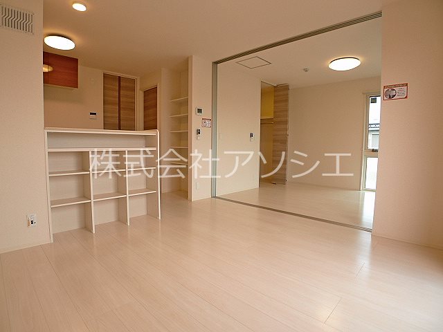 ロイジェントパークス　レイクタウン　Ⅱ　L リビング