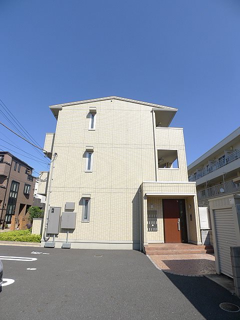 オーパス（越谷市赤山町1丁目） 外観