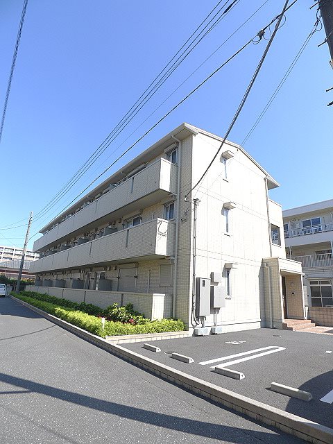 オーパス（越谷市赤山町1丁目） 外観