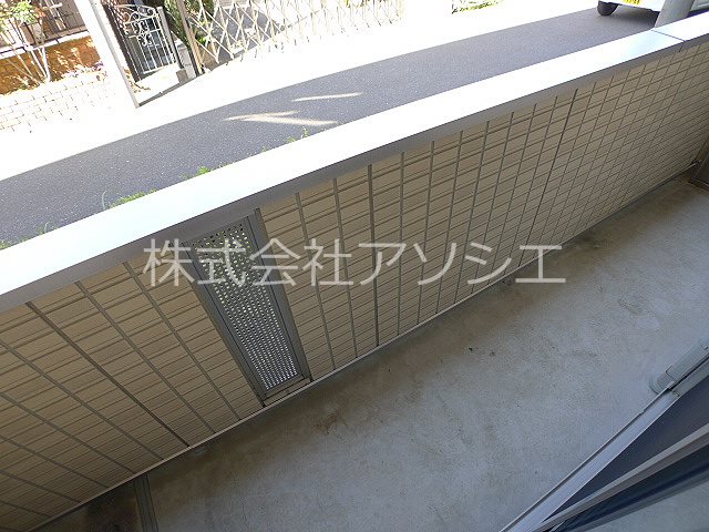 オーパス（越谷市赤山町1丁目） ベランダ