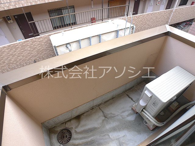 シャルマン南越谷 ベランダ