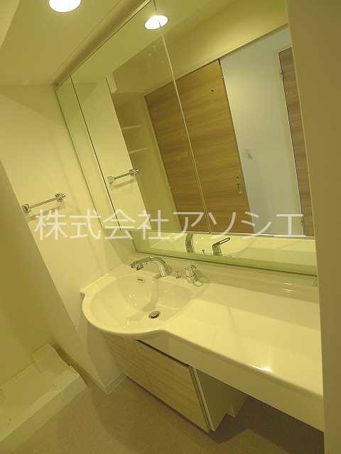 SOPHIA HILLS 洗面所