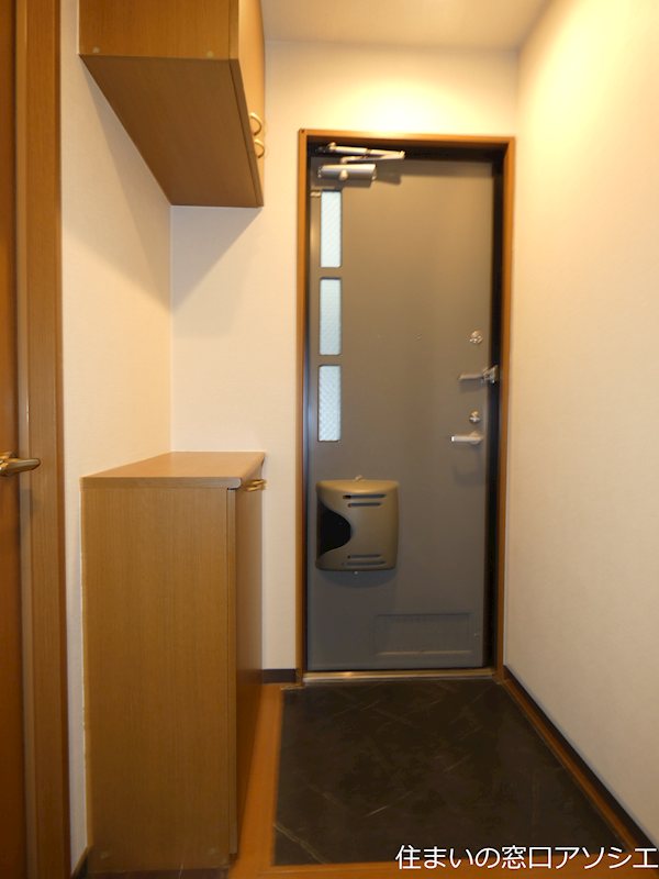 ゴールドパストラル 玄関