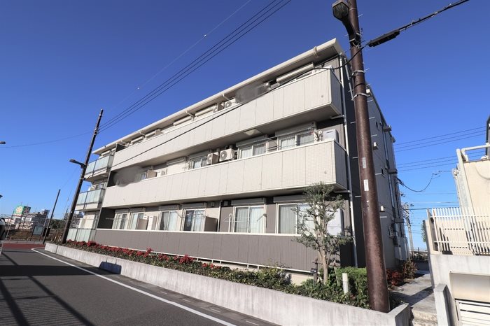 ヘリオス吉川美南　ヘルメス 外観