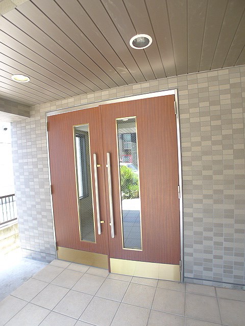 クリエール吉川 エントランス