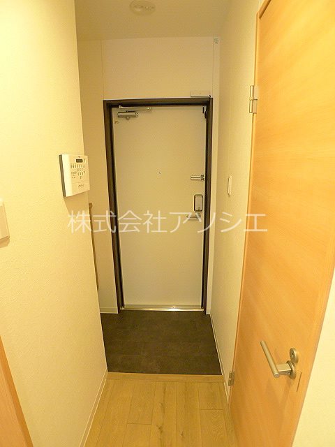 グランシャリオ（赤山本町） 玄関