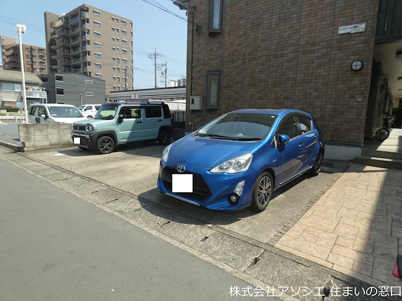エスポワール茜町 駐車場