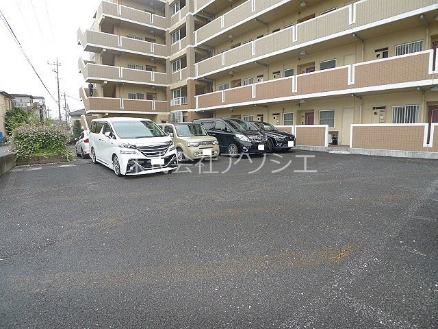 プラチド 駐車場