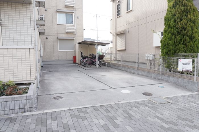 エアフォルク 駐車場