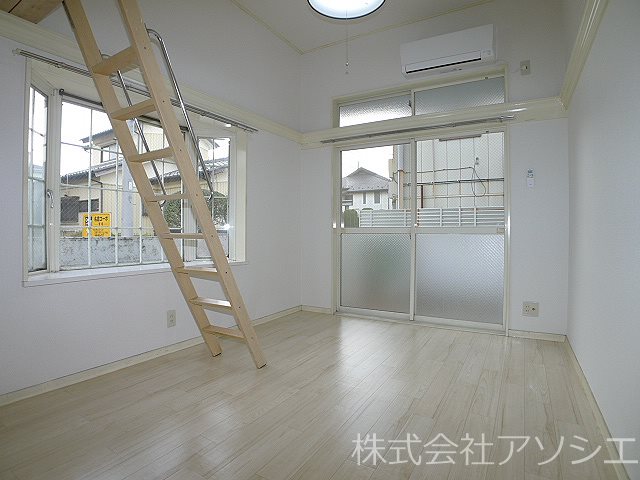 ゼフィランサス吉川 リビング
