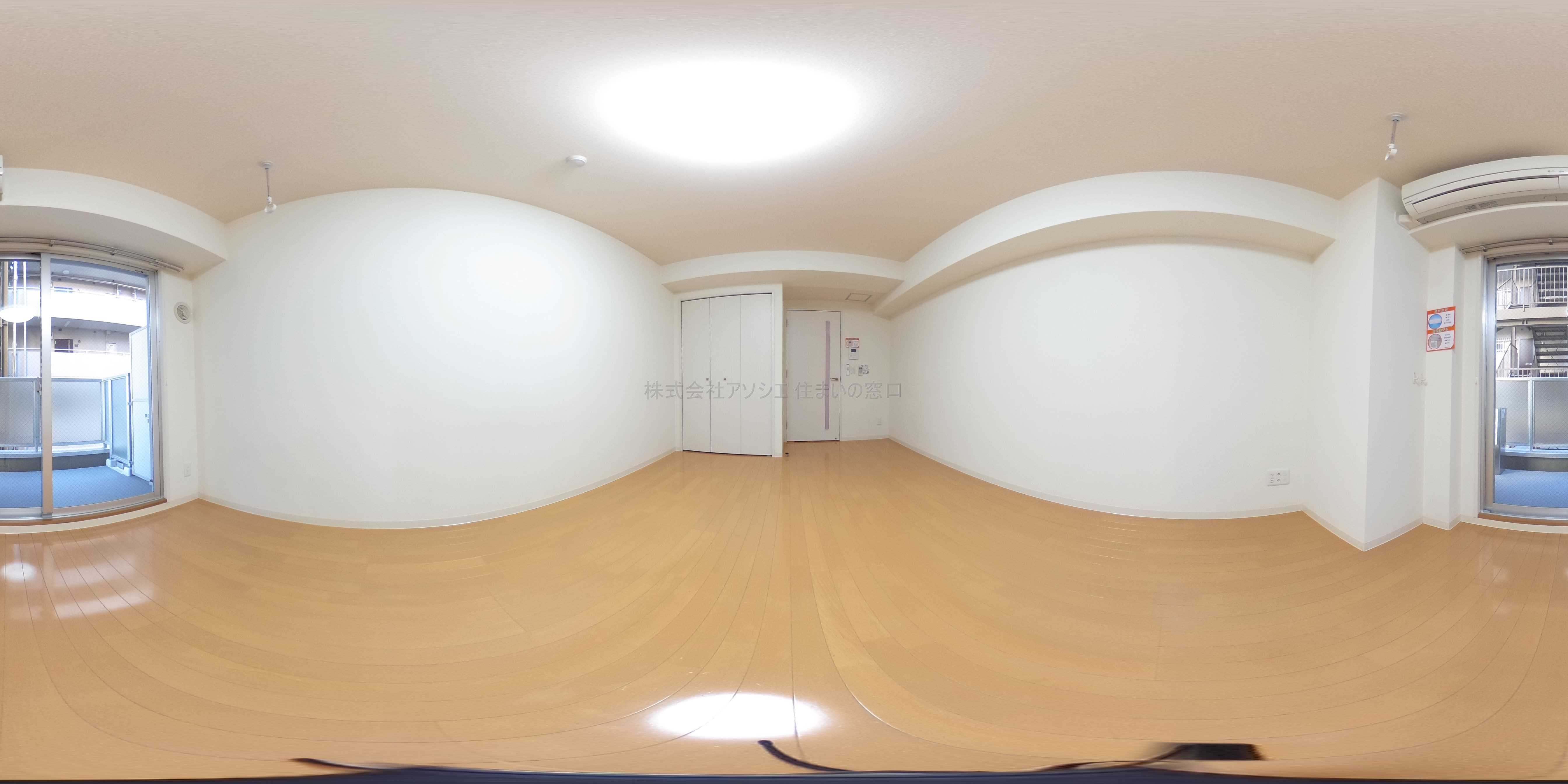 Sakura Building リビング
