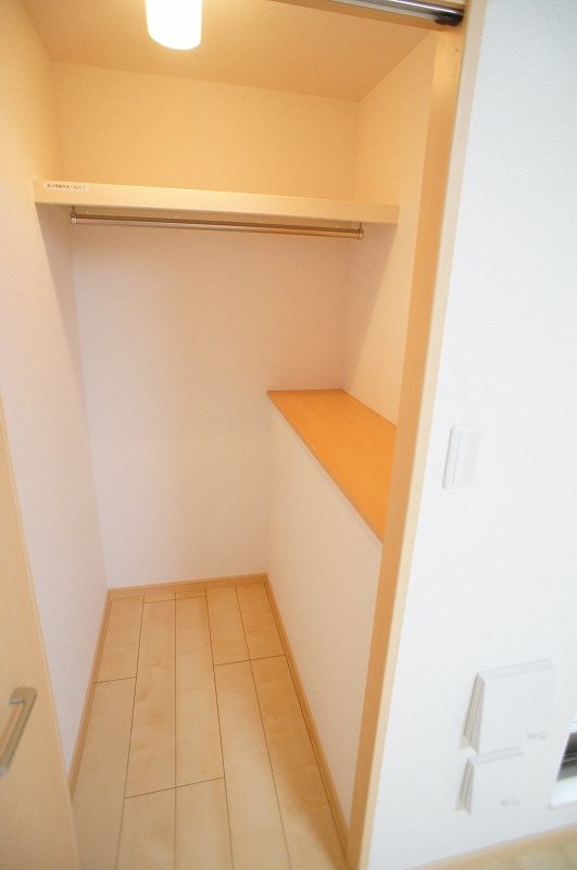 コンティネント 収納