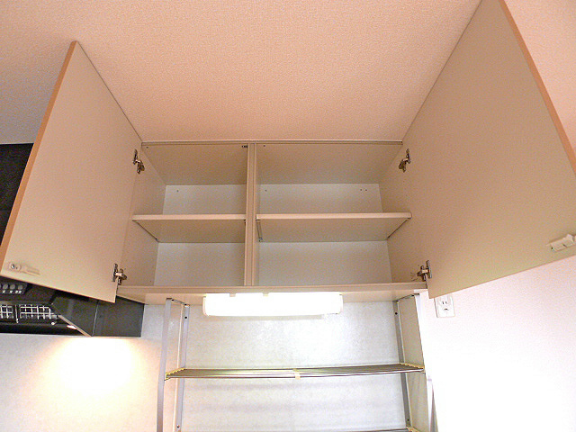 コンフォート嵯峨 キッチン