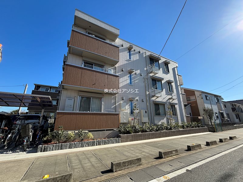 オークリーフ三郷　Ａ 外観