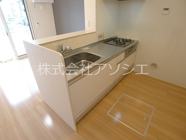ロイジェントパークス　レイクタウン　Ⅱ　B キッチン