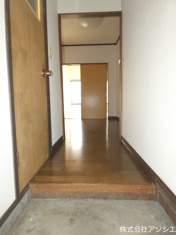 愛月ビル 玄関