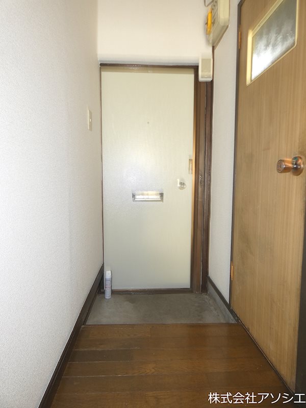 愛月ビル 玄関