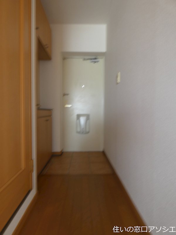 ヒル　フィールド　ブリーズ館 玄関
