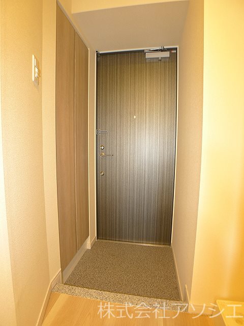 N-Stage三郷 玄関