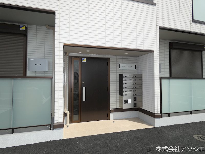 アヴァンス八潮 B エントランス