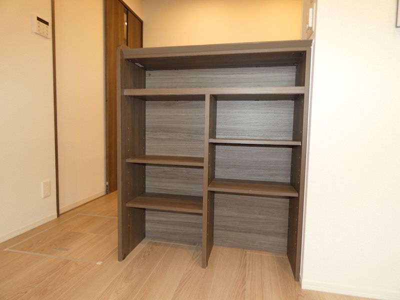 アヴァンス八潮 B 収納