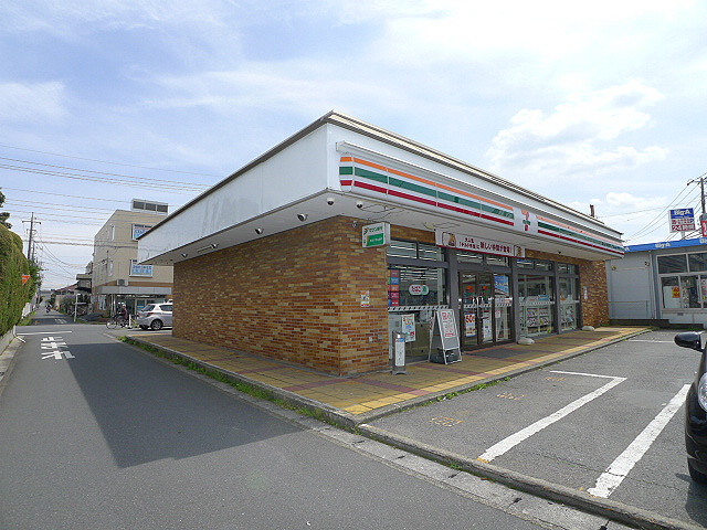 グランチェスタ コンビニ