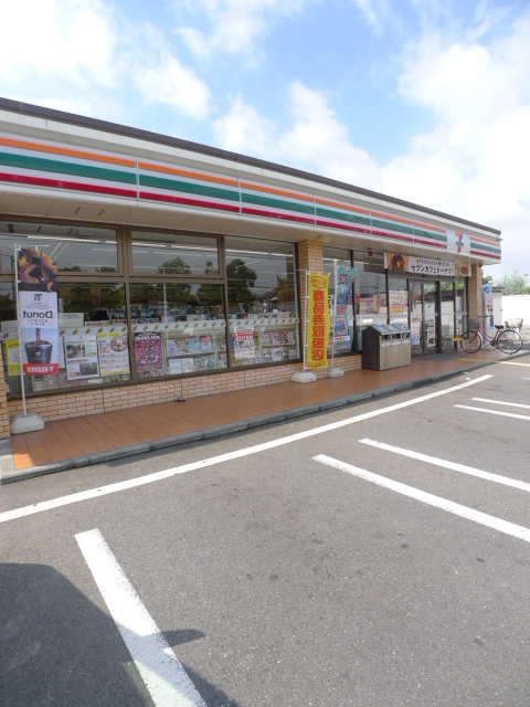 アルトーロ蒲生Ⅱ コンビニ