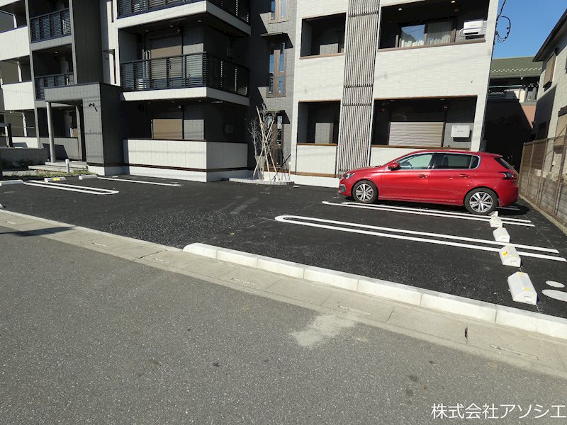 ピース　ラ　ヴィータ　E（イースト） 駐車場