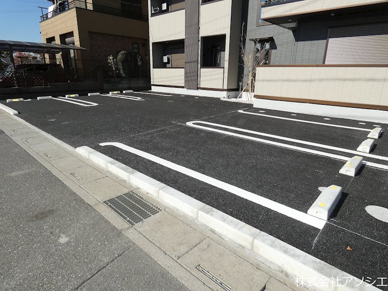 ピース　ラ　ヴィータ　W（ウエスト） 駐車場