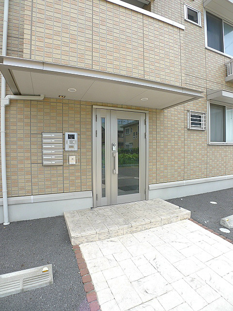 オッツ吉川B エントランス
