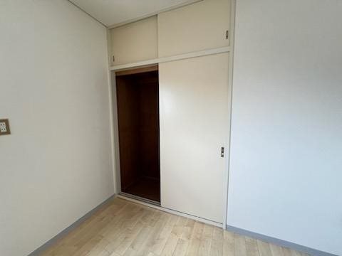 エステート山崎 収納