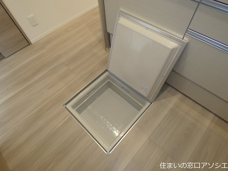 アドラーブル　B棟 収納