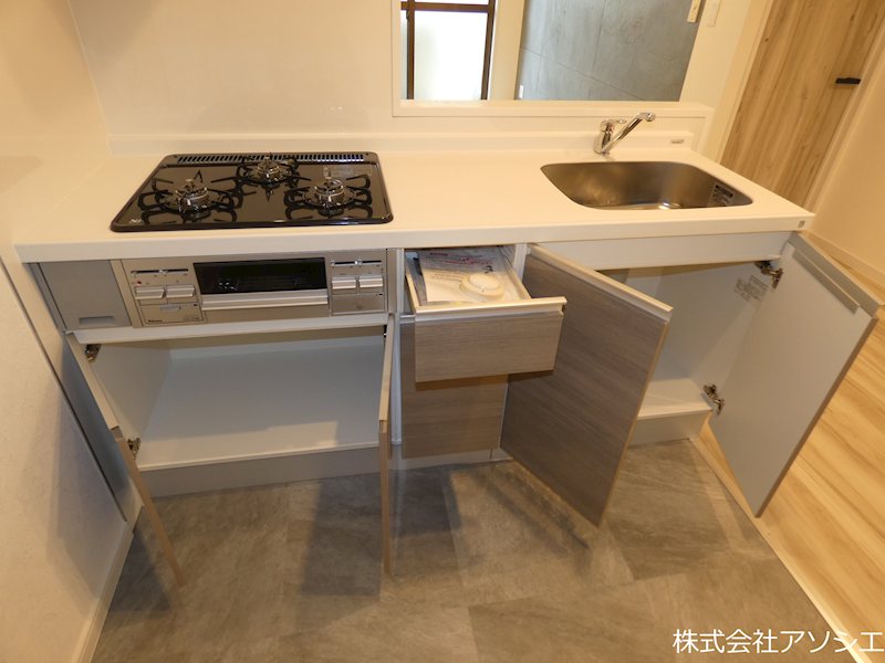 シャイニーハイツ 収納
