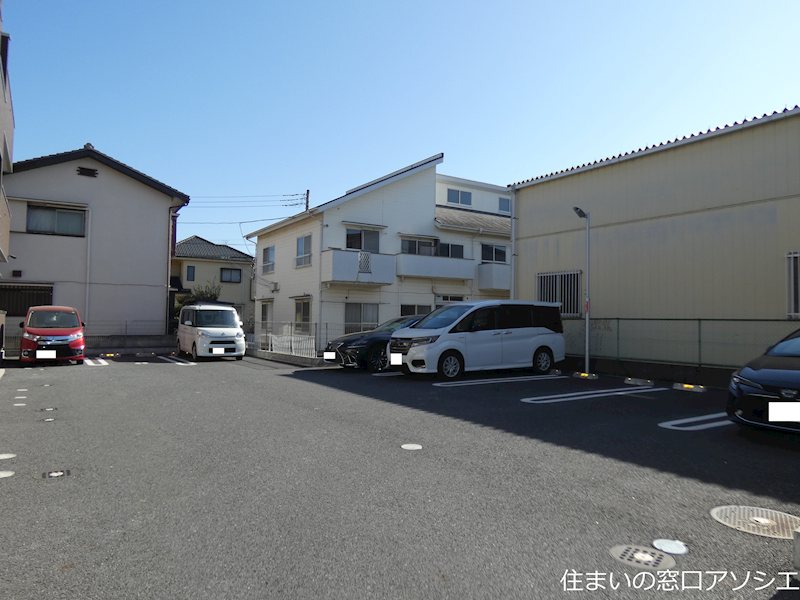 ア　レーズ 駐車場